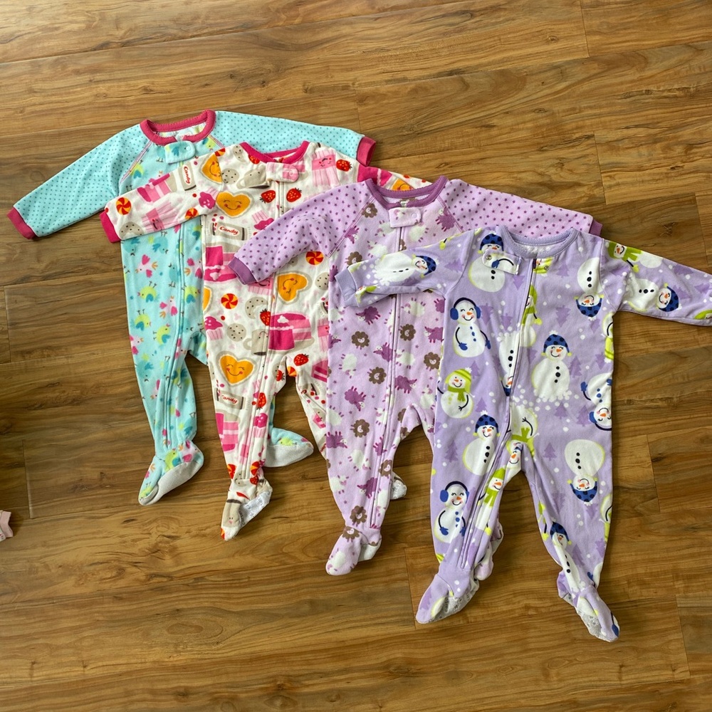 Carter’s lot 4 fleece footie pajamas